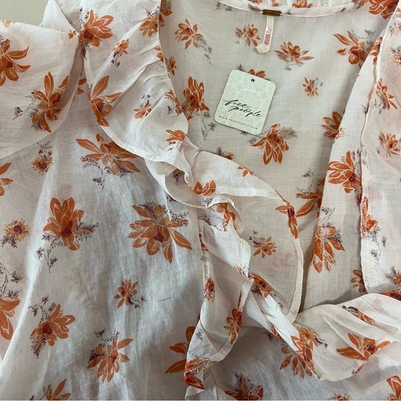 Free People Amanda Cotton Ruffled Wrap Top Ivory Combo Floral Size Medium NWT - Picture 14 of 15
